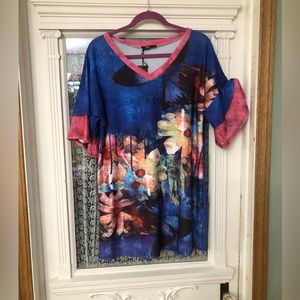 NWT: Lily by Firmiana tunic (or blouse, for larger sizes). Ladies size M